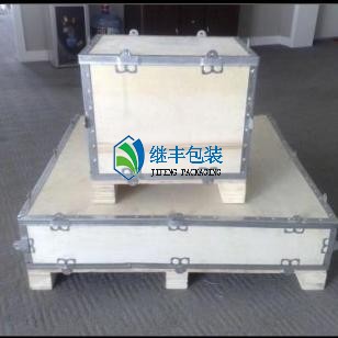 鋼帶箱
